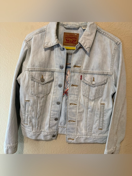 Levi's Jackets & Blazers - Levi's Light Blue Denim Trucker Jacket